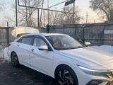 Hyundai Elantra 2024 годаүшін8 700 000 тг. в Алматы – фото 2