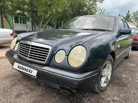 Mercedes-Benz E 230 1996 года за 2 500 000 тг. в Щучинск – фото 6