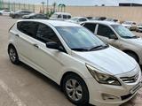 Hyundai Solaris 2015 года за 4 700 000 тг. в Актау – фото 4