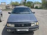 Volkswagen Passat 1991 года за 400 000 тг. в Семей