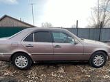 Mercedes-Benz C 280 1994 года за 1 600 000 тг. в Кокшетау – фото 2