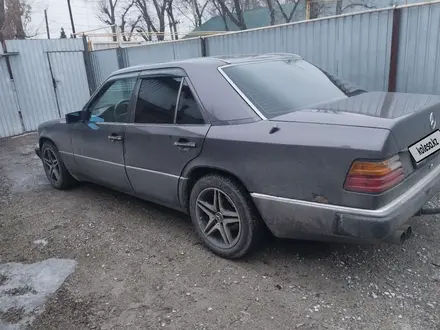 Mercedes-Benz E 280 1991 года за 2 650 000 тг. в Талдыкорган – фото 13