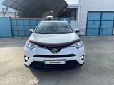 Toyota RAV4 2016 года за 12 000 000 тг. в Атырау