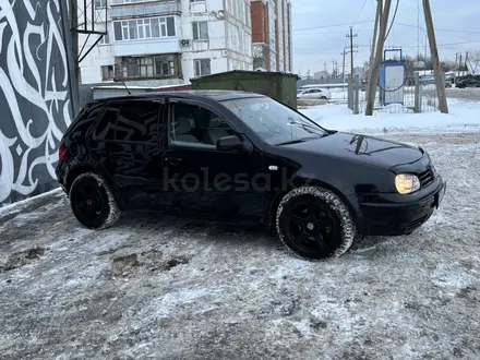 Volkswagen Golf 2001 года за 2 850 000 тг. в Астана – фото 4