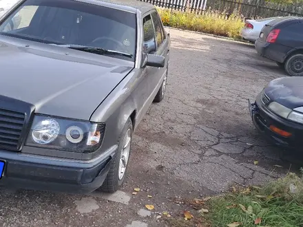 Mercedes-Benz E 230 1990 года за 2 000 000 тг. в Петропавловск – фото 6