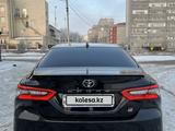 Toyota Camry 2021 года за 14 000 000 тг. в Уральск