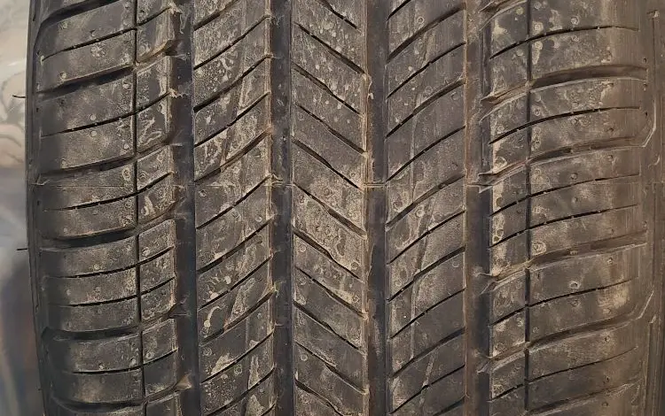 Летние шины. за 220 000 тг. в Астана