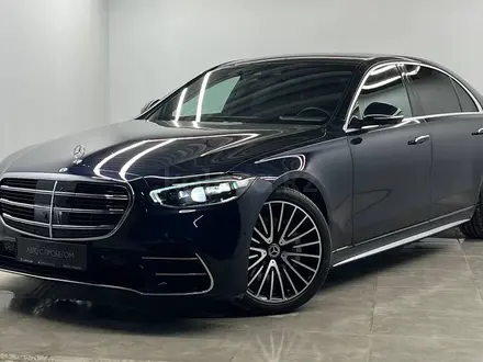 Mercedes-Benz S 450 4MATIC 2023 года за 57 000 000 тг. в Алматы