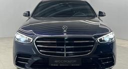 Mercedes-Benz S 450 4MATIC 2023 года за 57 000 000 тг. в Алматы – фото 2