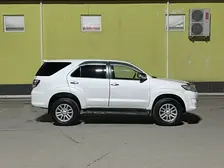 Toyota Fortuner, 2012