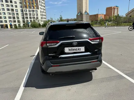 Toyota RAV4 2019 года за 16 300 000 тг. в Астана – фото 3