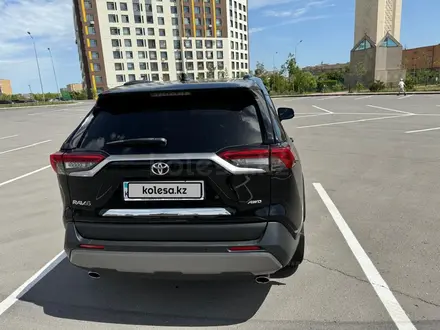 Toyota RAV4 2019 года за 16 300 000 тг. в Астана – фото 5