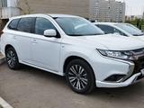 Mitsubishi Outlander 2022 годаүшін11 800 000 тг. в Астана – фото 2