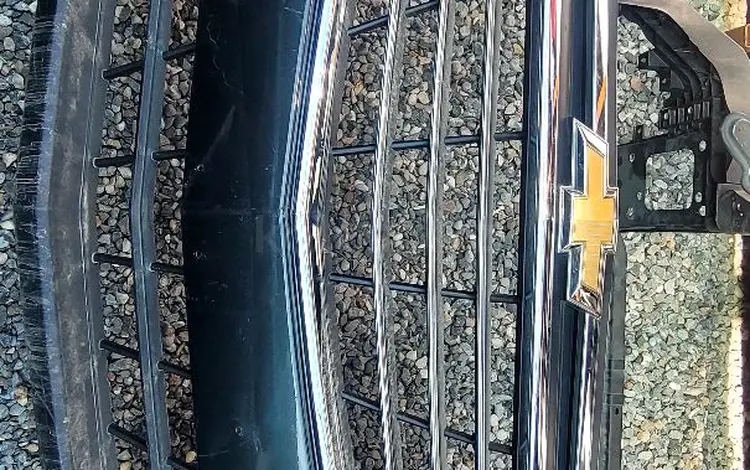 Передний бампер на Chevrolet Equinox за 100 тг. в Шымкент
