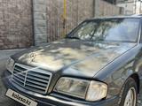 Mercedes-Benz C 180 1995 года за 1 650 000 тг. в Алматы