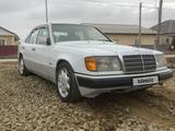 Mercedes-Benz E 320 1993 года за 3 200 000 тг. в Атырау