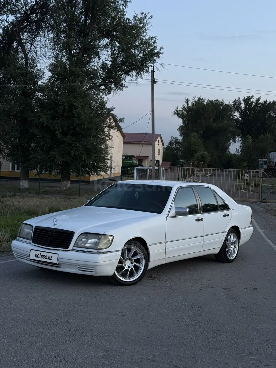 Mercedes-Benz S-Class, 1995