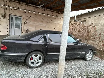 Mercedes-Benz E 280 2001 года за 5 000 000 тг. в Шымкент – фото 3