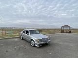 Mercedes-Benz E 260 1991 года за 1 050 000 тг. в Сарыагаш – фото 4