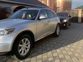 Infiniti FX35 2006 года за 6 300 000 тг. в Актобе – фото 2