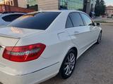 Mercedes-Benz E 300 2011 года за 9 500 000 тг. в Усть-Каменогорск – фото 2