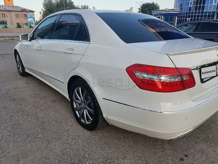 Mercedes-Benz E 300 2011 года за 9 500 000 тг. в Усть-Каменогорск – фото 4