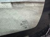 Оригинальные лобовые стекла на TOYOTA за 22 000 тг. в Алматы