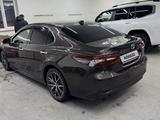 Toyota Camry 2022 года за 17 000 000 тг. в Шымкент