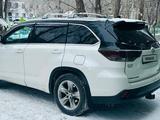 Toyota Highlander 2015 года за 13 900 000 тг. в Астана – фото 4