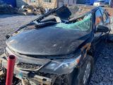 Toyota Camry 2014 года за 990 862 тг. в Актобе – фото 3
