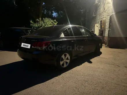 Chevrolet Cruze 2012 года за 2 800 000 тг. в Астана – фото 4
