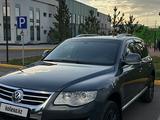 Volkswagen Touareg 2007 года за 8 500 000 тг. в Караганда