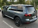 Volkswagen Touareg 2007 года за 8 500 000 тг. в Караганда – фото 5