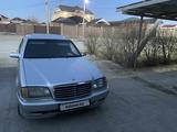 Mercedes-Benz C 180 1995 годаfor2 500 000 тг. в Актау – фото 4