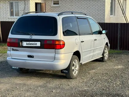 Volkswagen Sharan 1997 года за 2 500 000 тг. в Уральск – фото 4