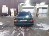 Mercedes-Benz E 200 1989 года за 950 000 тг. в Жаркент – фото 4