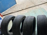 235/60 R18 4 штук зимний 2штук летний за 45 000 тг. в Актау