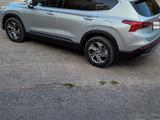 Hyundai Santa Fe 2023 годаүшін15 500 000 тг. в Петропавловск – фото 3