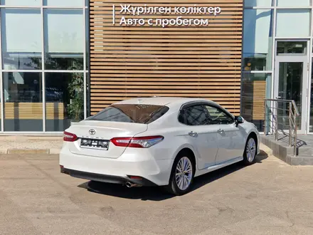 Toyota Camry 2020 года за 13 590 000 тг. в Актау – фото 18