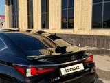 Lexus ES 300h 2018 года за 20 000 000 тг. в Шымкент – фото 5