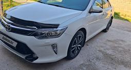 Toyota Camry 2017 годаfor12 500 000 тг. в Шымкент – фото 2