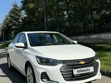 Chevrolet Onix 2023 года за 8 500 000 тг. в Алматы – фото 3