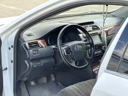 Toyota Camry 2013 года за 8 800 000 тг. в Актобе – фото 4