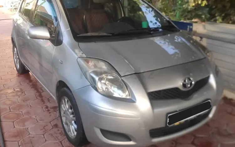 Toyota Yaris 2009 годаfor4 500 000 тг. в Шымкент