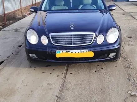 Mercedes-Benz E 240 2003 года за 5 000 369 тг. в Уральск – фото 2