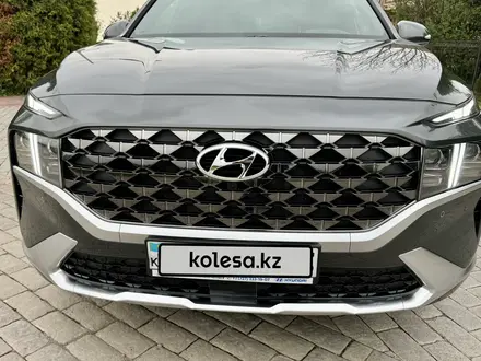 Hyundai Santa Fe 2021 года за 18 000 000 тг. в Алматы – фото 10