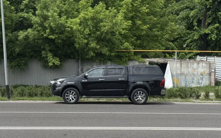 Toyota Hilux 2015 года за 19 200 000 тг. в Алматы