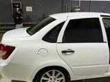 ВАЗ (Lada) Granta 2190 2013 года за 1 500 000 тг. в Атырау – фото 5