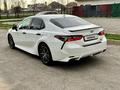 Toyota Camry 2021 года за 16 500 000 тг. в Алматы – фото 15