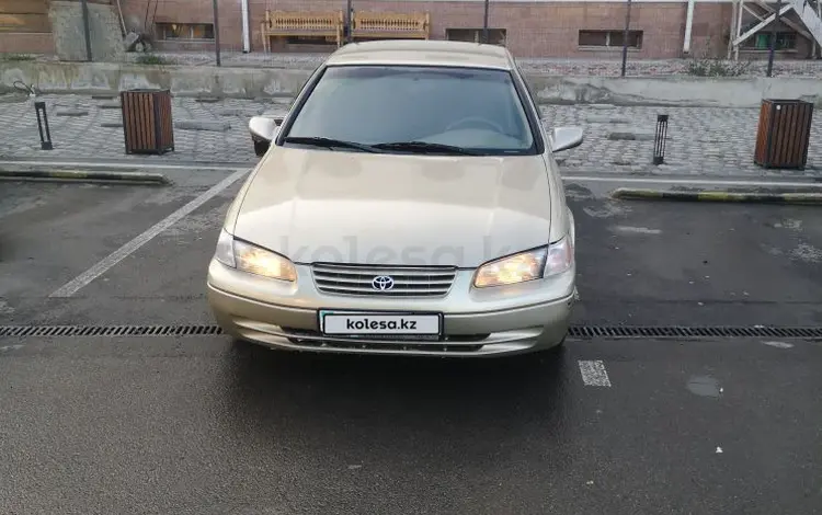 Toyota Camry 1999 годаүшін3 100 000 тг. в Алматы